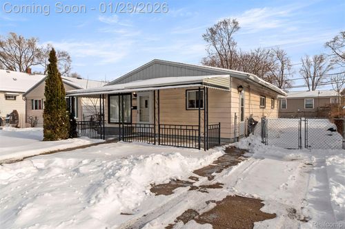 19238 Harlow St, Melvindale, MI, 48122-1832 | Card Image