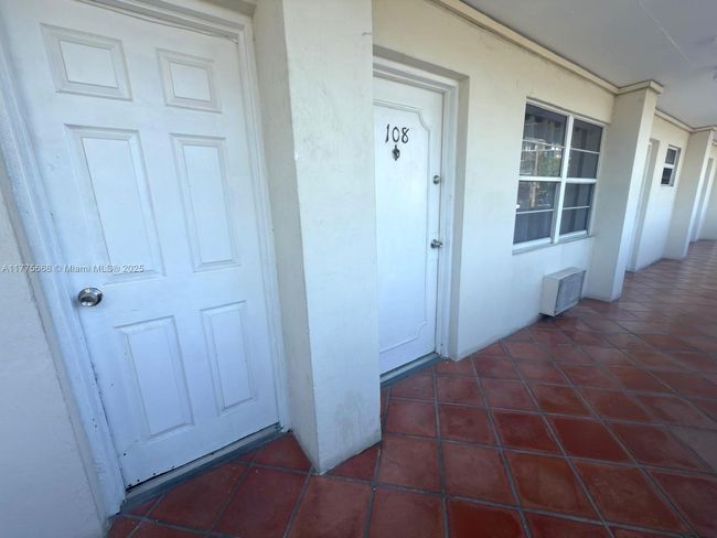 APT-108 - 7904 West Dr, Condo with 1 bedrooms, 1 bathrooms and null parking in North Bay Village FL | Image 21