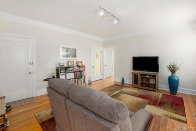 Living Room | Image 3