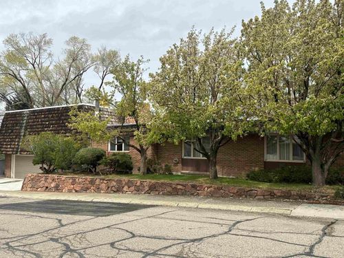 200 Topaz Street, Rock Springs, WY, 82901 | Card Image