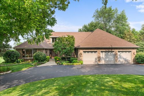 3814 Church Hill Ln, Crystal Lake, IL, 60014-6511 | Card Image