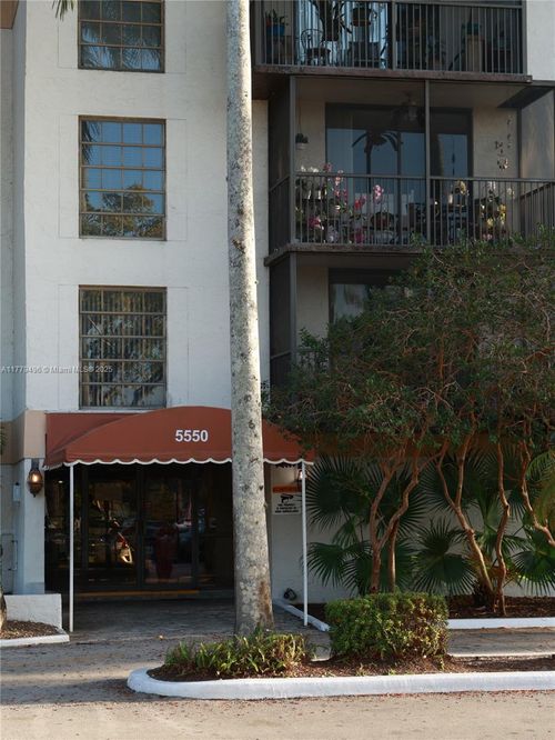 apt-418b-5550 Nw 44th St, Lauderhill, FL, 33319-6161 | Card Image