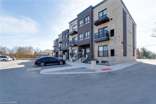 20-600 Victoria St S, Kitchener, ON, N2M0C3 | Card Image