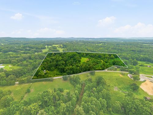 329 Old Standing Stone Rd, Livingston, TN, 38570 | Card Image