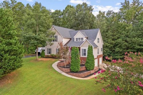 176 Oak Leaf Dr, Carrollton, GA, 30116-1203 | Card Image