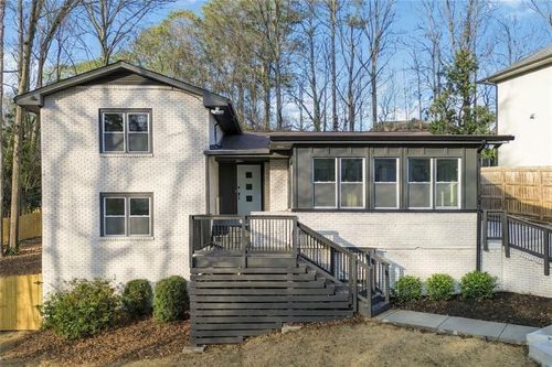 2338 Greenglade Rd Ne, Atlanta, GA, 30345-3829 | Card Image