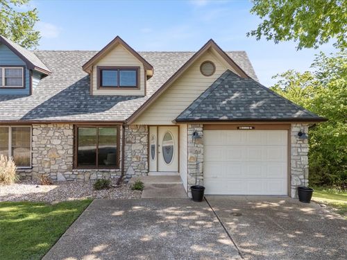 11 Ironwood Dr, Holiday Island, AR, 72631-4549 | Card Image