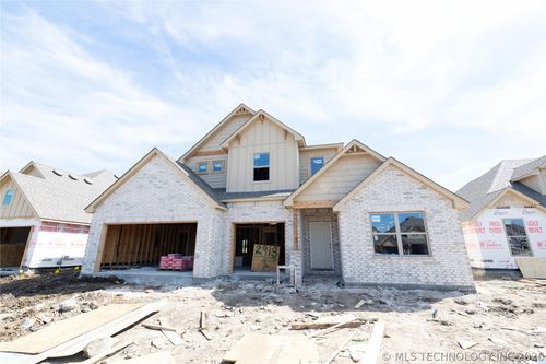 2913 E Northampton St, Broken Arrow, OK, 74014-3584 | Card Image