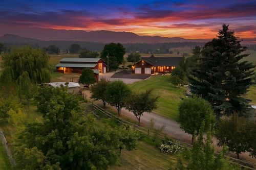 388 Frost Ln, Corvallis, MT, 59828-9352 | Card Image