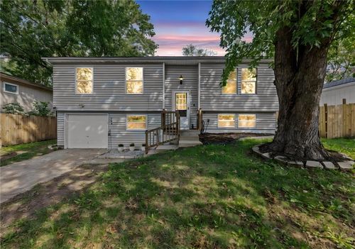108 Mcdonald St, Edgerton, KS, 66021-2430 | Card Image