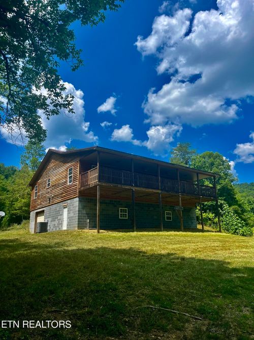 6656 Caney Valley Rd, Tazewell, TN, 37879-6806 | Card Image