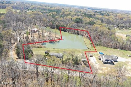 14491 Valley View Cv, Byhalia, MS, 38611-7216 | Card Image