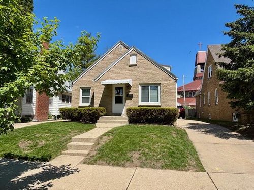 206 N 77th Street, Milwaukee, WI, 53213 | Card Image