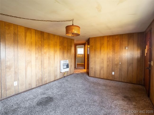 805 2 Nd St, House other with 3 bedrooms, 2 bathrooms and null parking in Quinton OK | Image 7