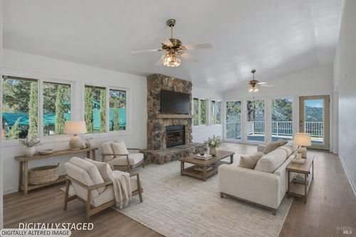 19985 Northwoods Dr, Lakehead, CA, 96051-9659 | Card Image