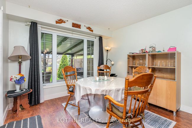 134 Royal Salisbury Way, House attached with 3 bedrooms, 2 bathrooms and 2 parking in Brampton ON | Image 8