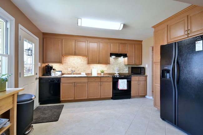 7644 161 St St, House other with 4 bedrooms, 3 bathrooms and 2 parking in Tinley Park IL | Image 10
