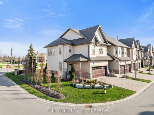 1 St Andrews Lane S, Niagara On The Lake, ON, L0S1J0 | Card Image