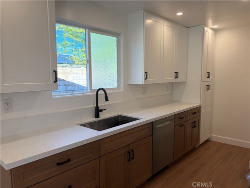 7099 Fallbrook Avenue, West Hills, CA, 91307 | Card Image
