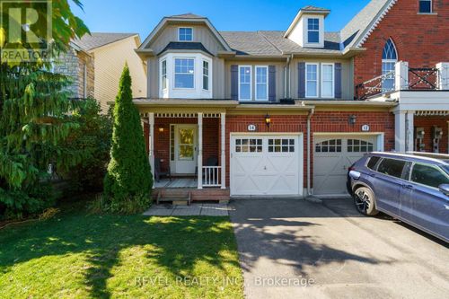 14 Fox Run, Hamilton (Waterdown), ON, L0R2H8 | Card Image