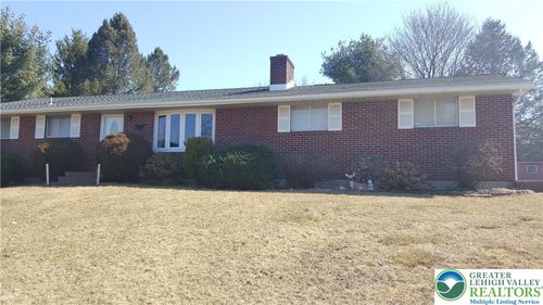 1370 Bangor Rd, Nazareth, PA, 18064-9361 | Card Image