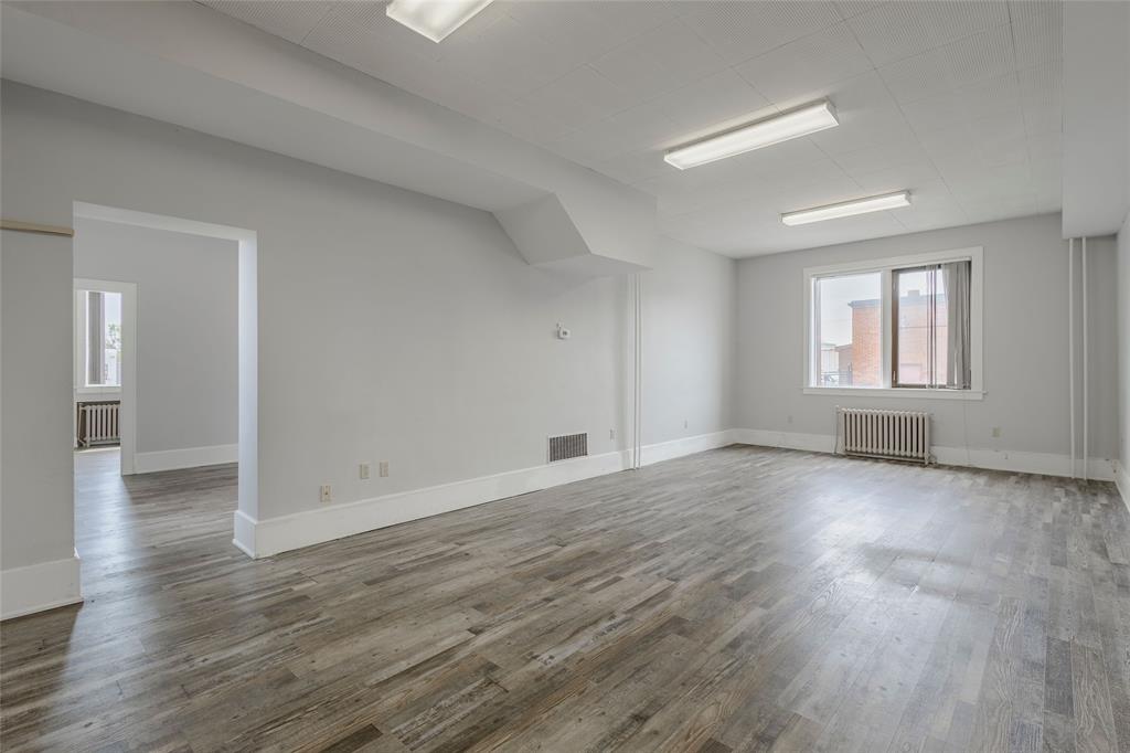 Commercial Sale in Sarnia 4
