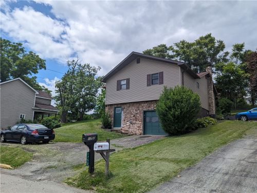 1750 South Ave, West Leechburg, PA, 15656-9205 | Card Image