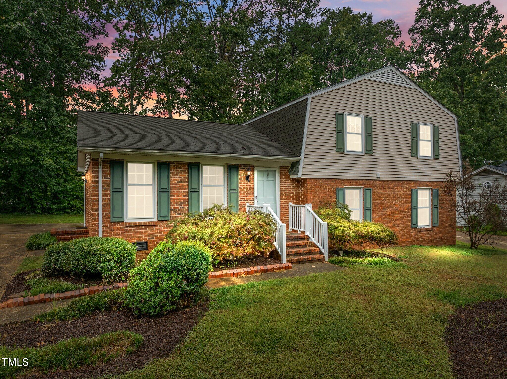 Ivy Ln, Cary, NC 27511