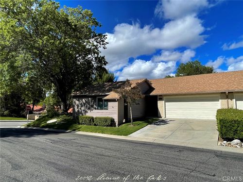 20042 Avenue Of The Oaks, Newhall, CA, 91321-1361 | Card Image