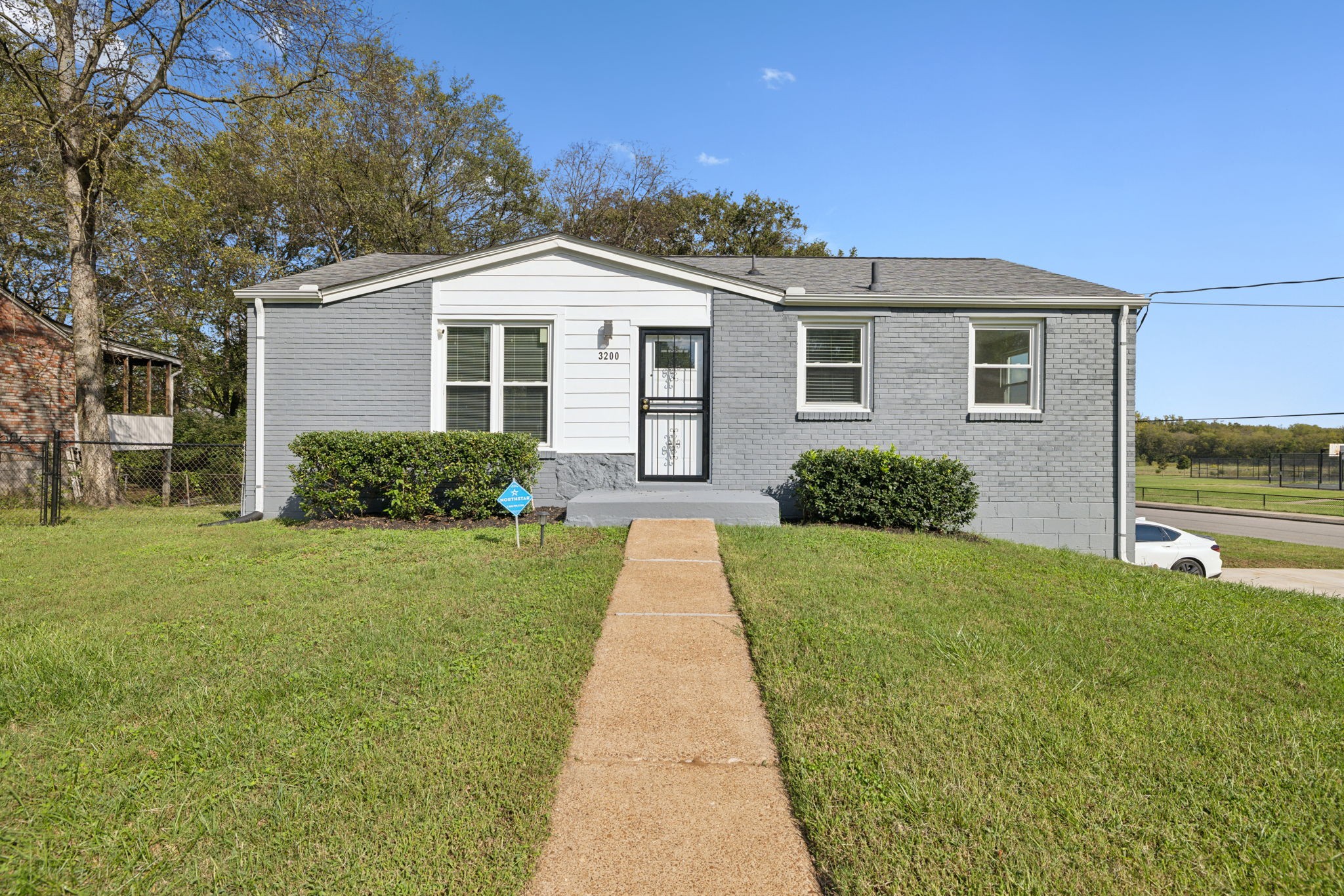 Crowe Dr, Nashville, TN 37218