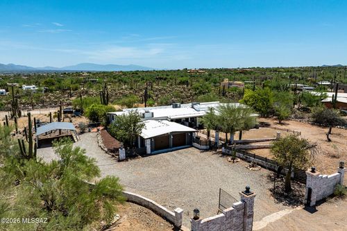 6921 N Camino Verde, Tucson, AZ, 85743-9619 | Card Image
