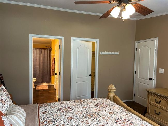 Walk-In Closet | Image 19