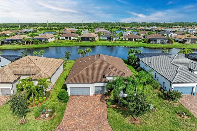 7113 Gradford Ct, House other with 3 bedrooms, 4 bathrooms and null parking in Lakewood Ranch FL | Image 54