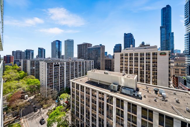 1211 - 501 Yonge St, Condo with 2 bedrooms, 1 bathrooms and null parking in Toronto ON | Image 26