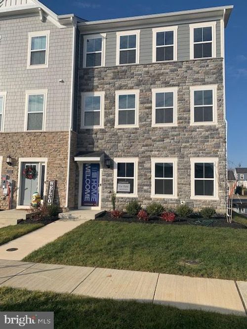 10739 Millport St, WHITE PLAINS, MD, 20695-4311 | Card Image