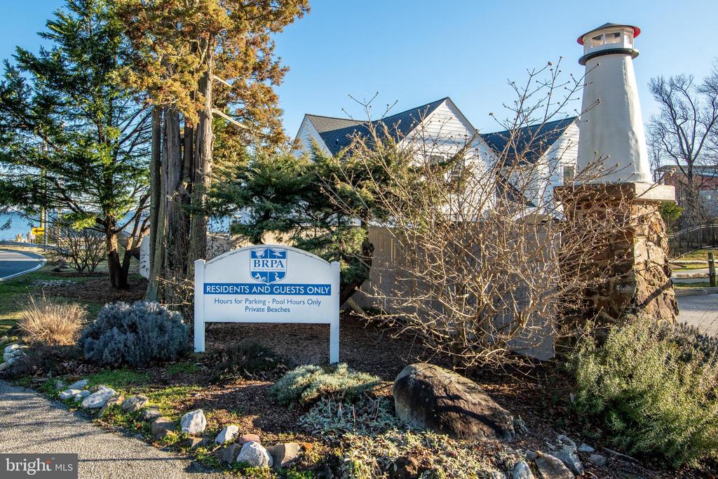Residential in ANNAPOLIS 4