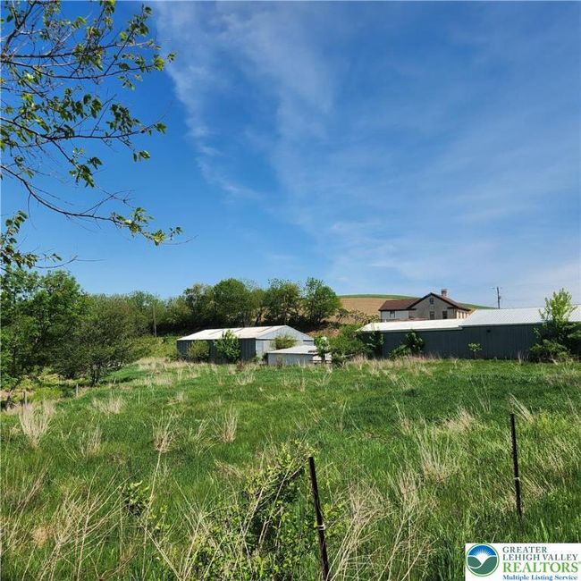 2357 Spring St, House other with 6 bedrooms, 2 bathrooms and null parking in Coplay PA | Image 30