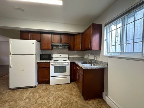 1886 E 52nd Ave, Vancouver, BC, V5P1W7 | Card Image