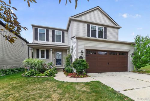 5082 Whispering Glen Trl, Holly, MI, 48442-9356 | Card Image