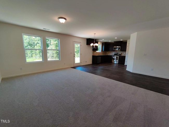 living room3 | Image 8