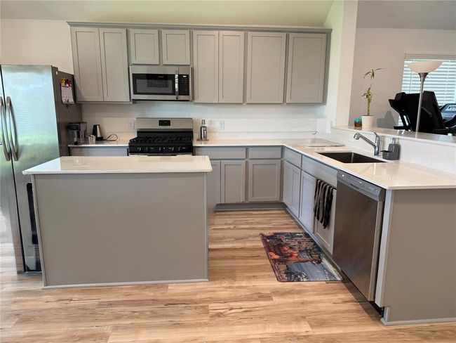 5703 Knox Landing Dr, House other with 4 bedrooms, 2 bathrooms and 2 parking in Rosenberg TX | Image 6