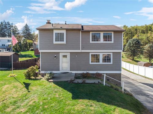 10142 Lavonne Dr, North Huntingdon, PA, 15642-6604 | Card Image