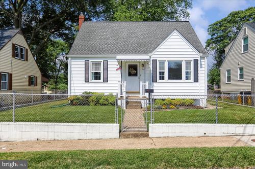 4 Baltimore Ave, GLEN BURNIE, MD, 21061-2641 | Card Image