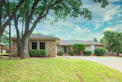5208 Overridge Dr, Arlington, TX, 76017-1244 | Card Image