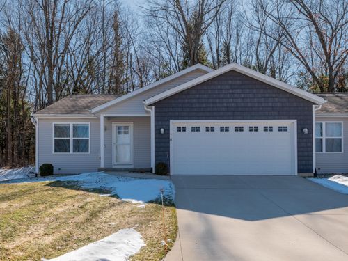 7181 Glendora Ln, Kalamazoo, MI, 49009-7474 | Card Image