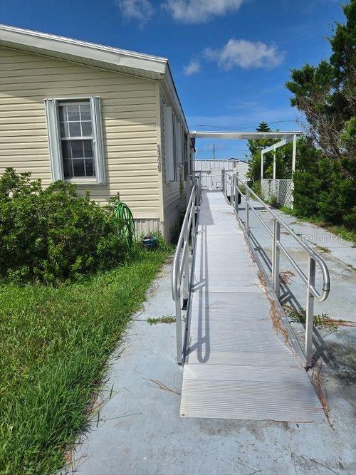 1366 Flamingo Dr, Englewood, FL, 34224-4649 | Card Image