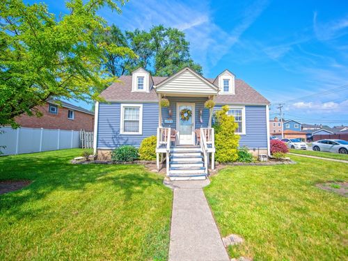 1742 N 34th Ave, Stone Park, IL, 60165-1022 | Card Image