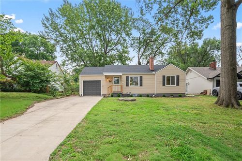 3331 S Arlington Avenue, Independence, MO, 64052 | Card Image