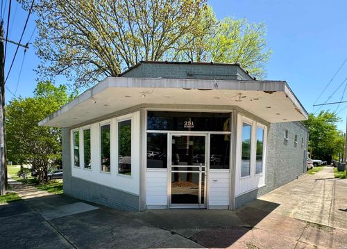 251 Hobson Ave, Hot Springs, AR, 71913-3724 | Card Image