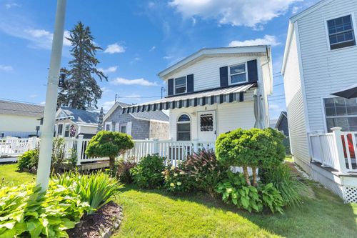 66 Kings #5 Highway, Hampton, NH, 03842 | Card Image
